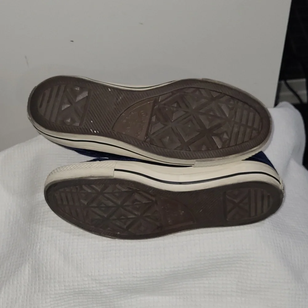 CONVERSE Velvet Size 7 Navy High-Top Sneakers with Studs - Picture 9 of 15